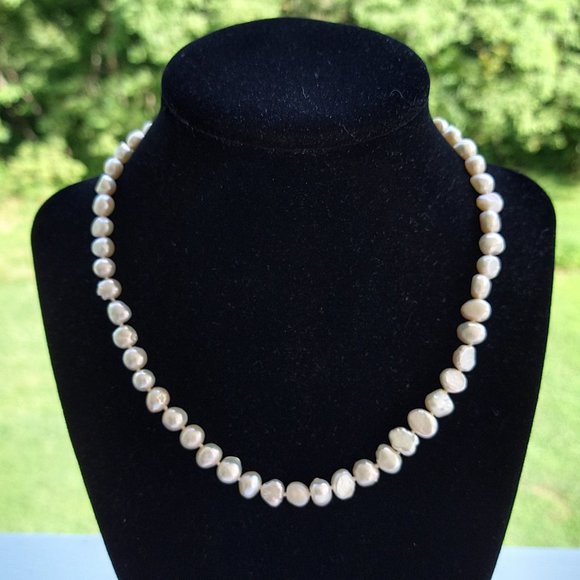 Genuine Pearl Necklace - Picture 1 of 3
